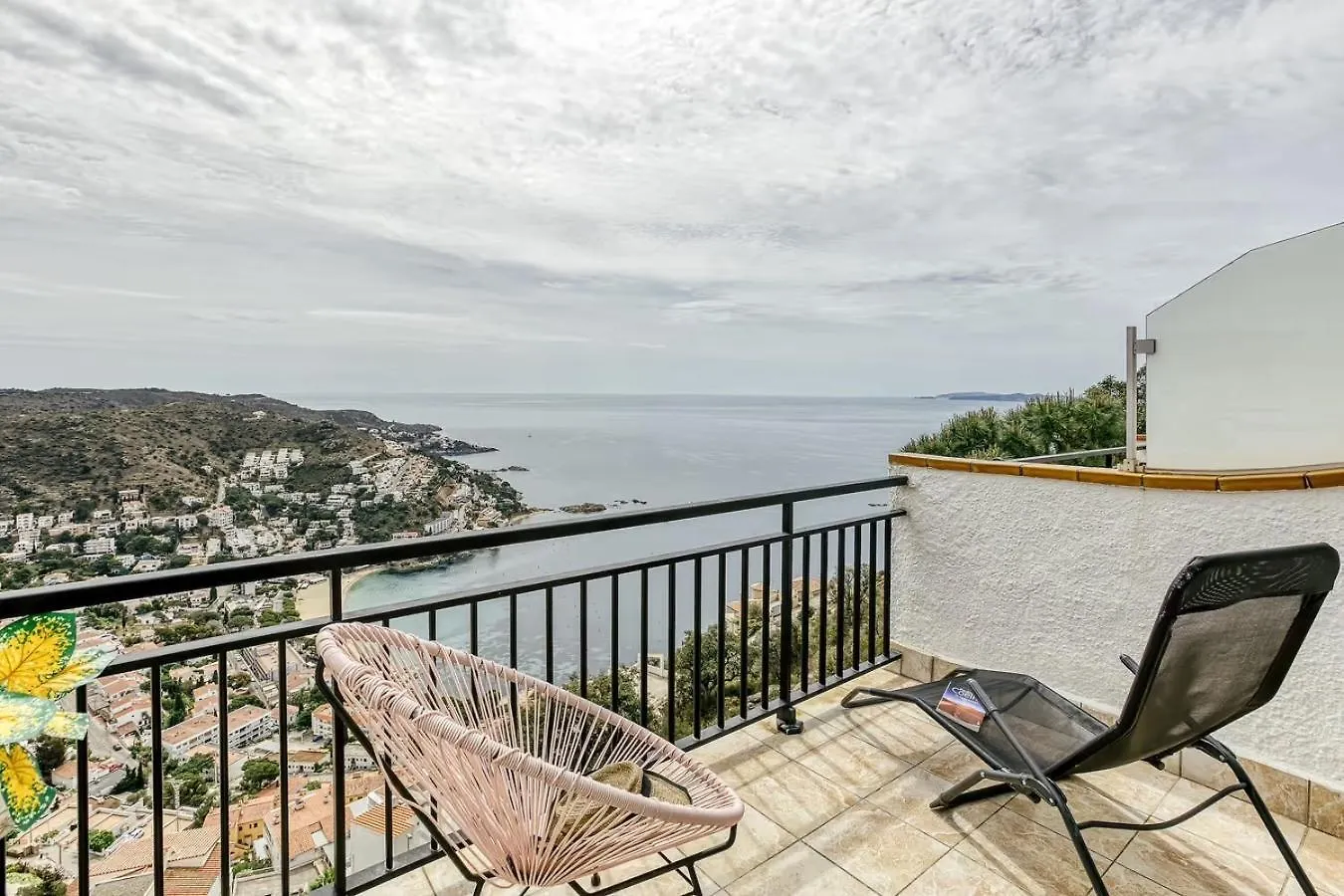 דירות רוזס Mirador Papagayo L